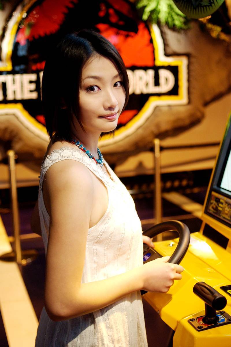 [For-side]- Kaori Manabe (眞鍋かをり) - amuse